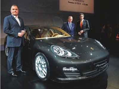 Porsche Panamera to weather sales slump