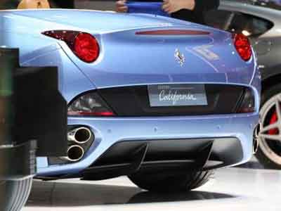 Ferrari California unveiled at Shanghai show
