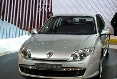 Renault selling imported new Laguna in China
