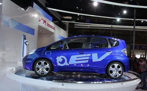 Honda to manufacture Fit EV in China in 2012