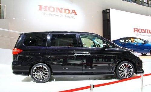 Dongfeng Honda announces new luxury minivan as Elysion concept draws crowds at Auto Guangzhou 2011