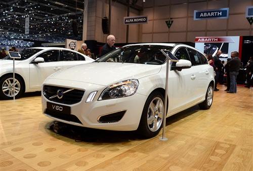 Volvo unveils new concept and EVs at Auto Shanghai 2011