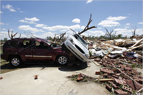 US: In aftermath of storms, production stops at Mercedes-Benz and Toyota plants