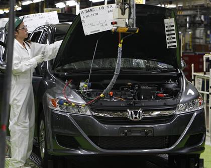 Honda forecasts big profit drop, 6% sales decline this year