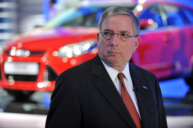 Ford CFO to retire in 2012