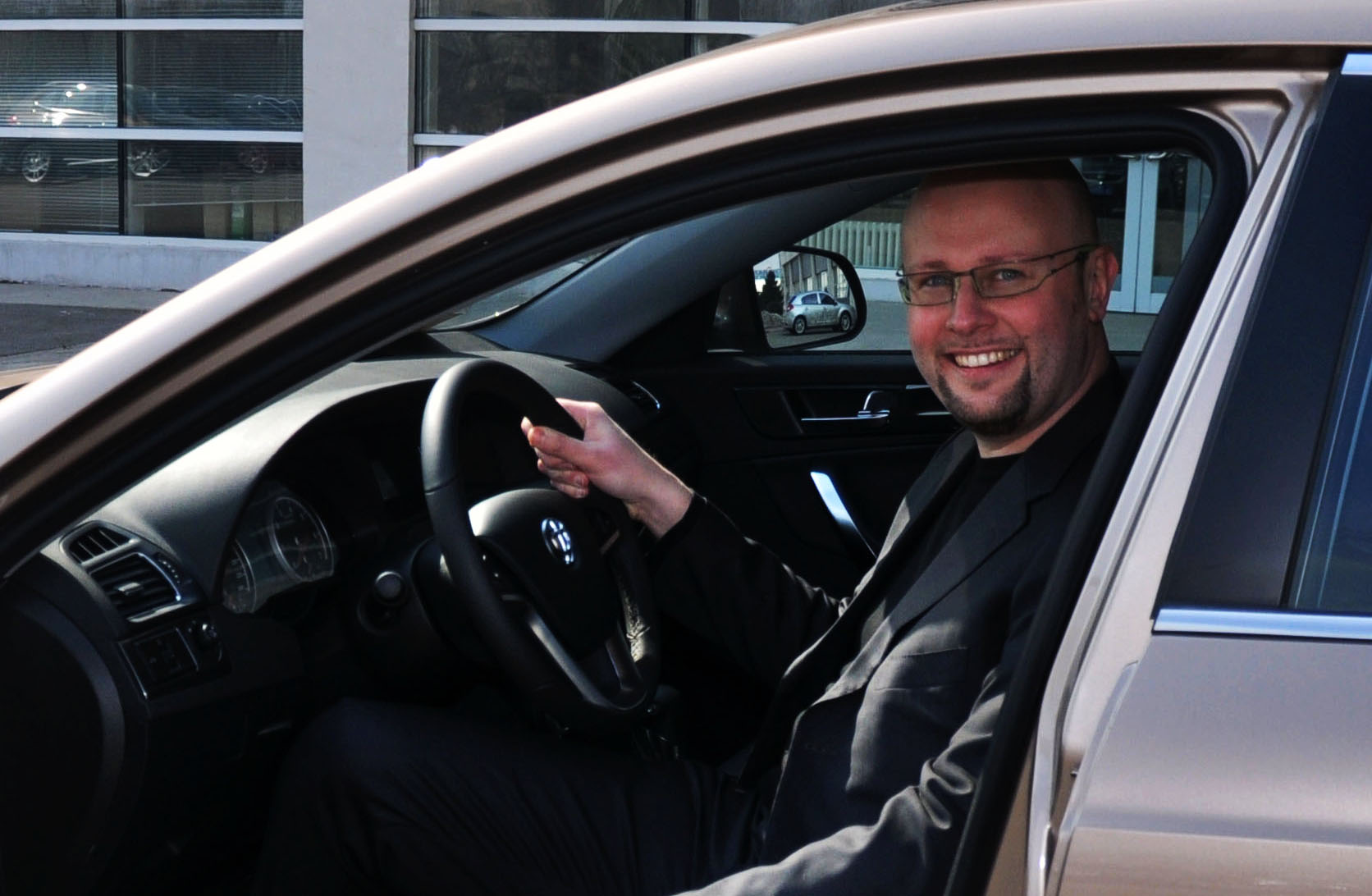 Italian designer Dimitri Vicedomini joins Brilliance Auto