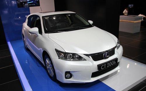 Hybrid technology becoming more important for Lexus, Chinese dealership network to grow