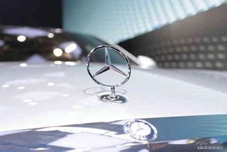 Mercedes-Benz China decreases official prices for auto parts