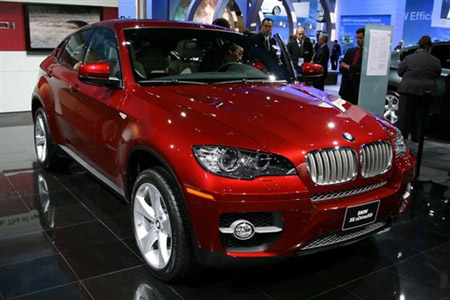 Twin-turbocharged BMW X6 to go on sale in June