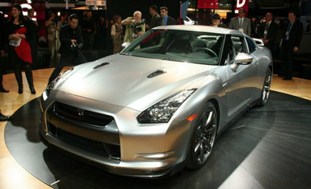 Nissan GT-R car to sell in China for 1 mln yuan