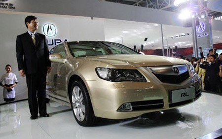 2009 Acura RL makes its China debut at Beijing auto show