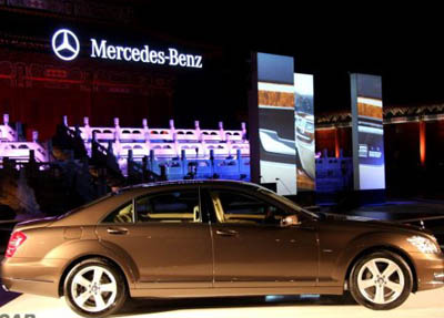 Mercedes-Benz launches new S-Class in China