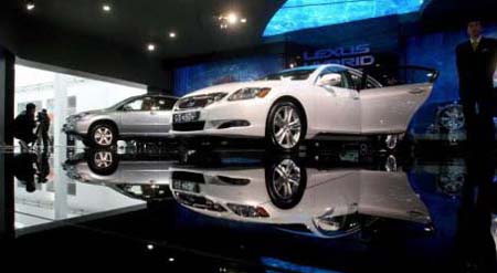 Lexus displays production and concept cars at Beijing auto show