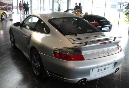 Porsche (China) Motors Ltd. kicks off in new name