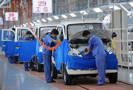 World's biggest electric car facility kicks off in Tianjin