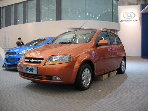 SAIC-GM-Wuling mini-car sales hit 300,000 in H1 