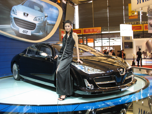 China's auto industry needs more professionals and skilled workers 